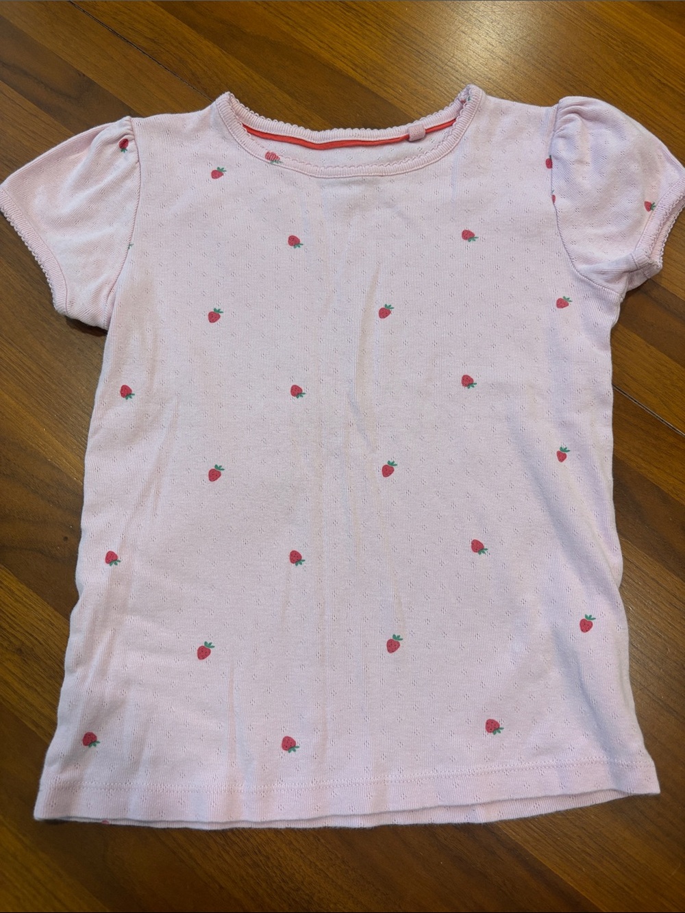 Mini Biden girls strawberry tee, size 9-10.